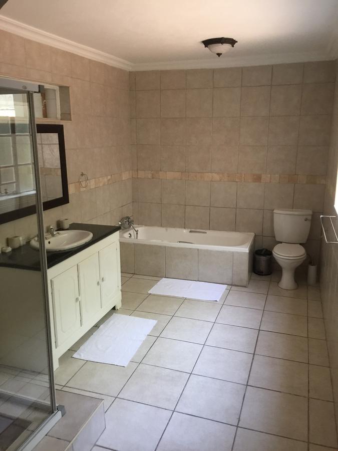 Summerview Guest Lodge Johannesburg Eksteriør billede